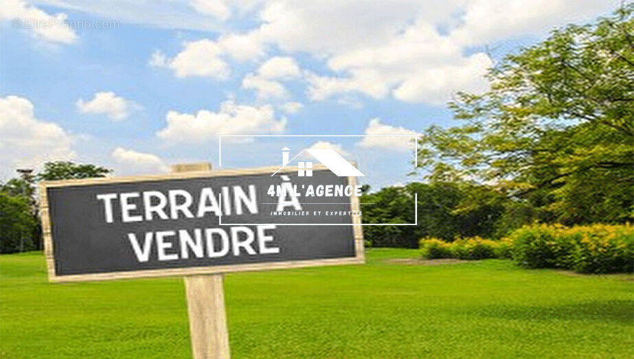 Terrain à ENNEVELIN