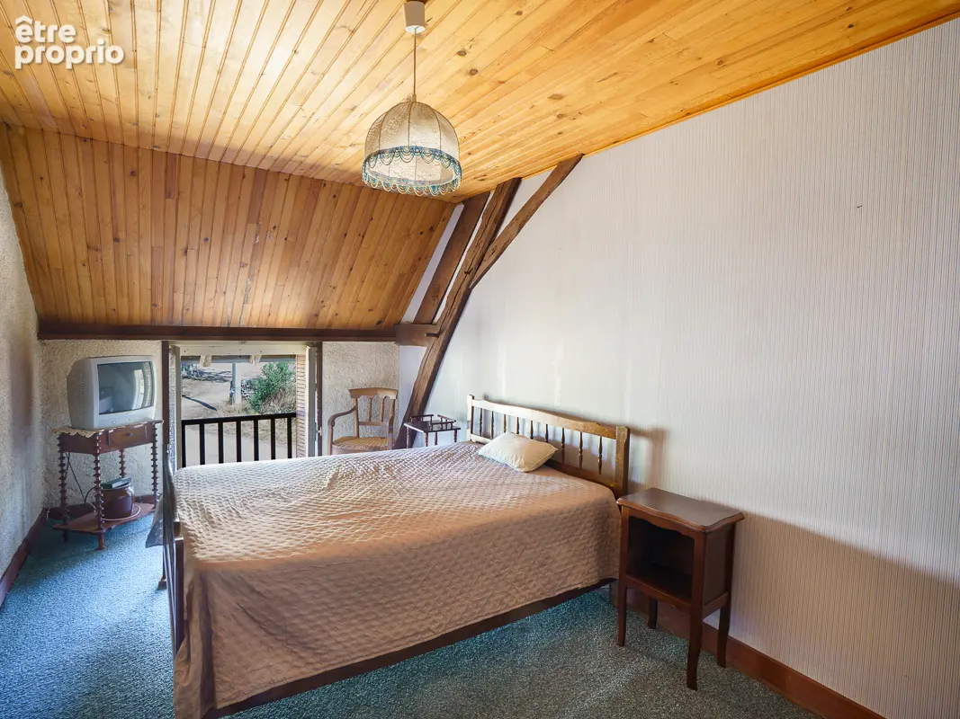 Maison 4pcs 2 chambres avec dépendances - VENDENESSE-LES-CHAROLLES - photo 9