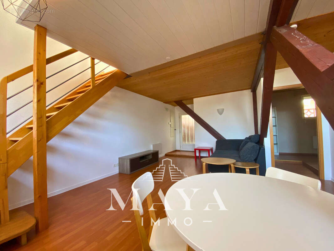 Appartement F3 en Duplex avec parking - photo 6