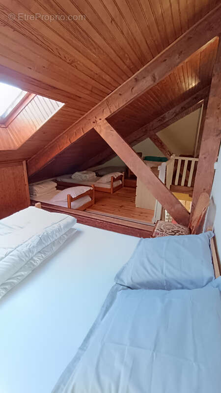 Appartement à COMPAINS