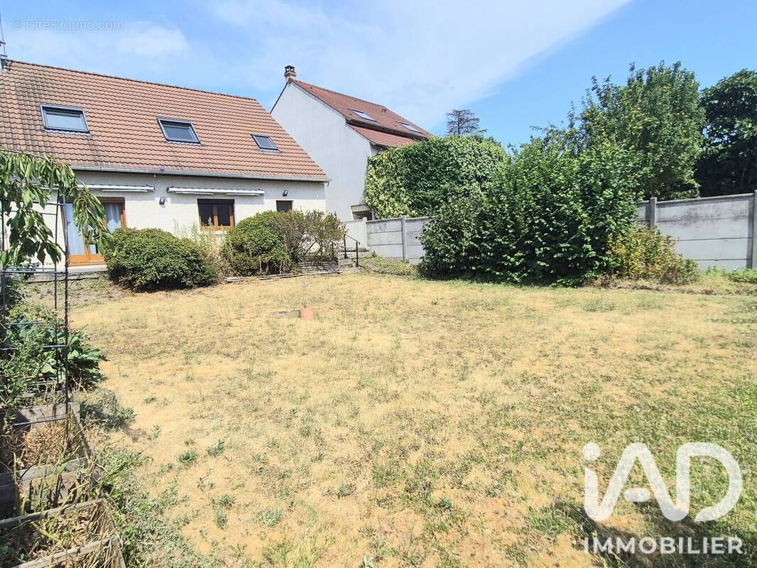 Photo 1 - Maison à GAGNY