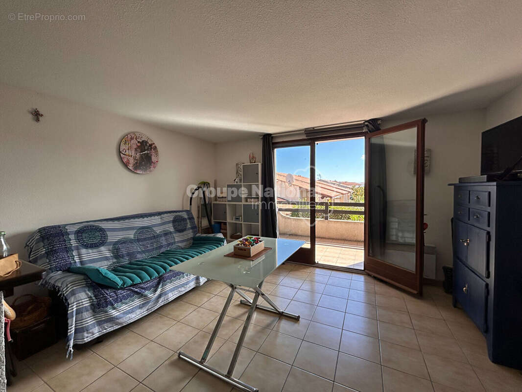 Appartement au 1er étage dans résidence avec piscine de 41.41 m² Loi carrez. - photo 2