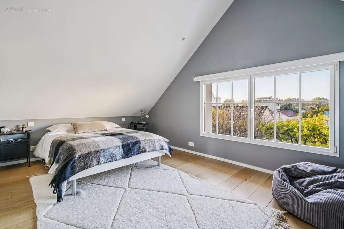 Maison à SAINT-MAUR-DES-FOSSES