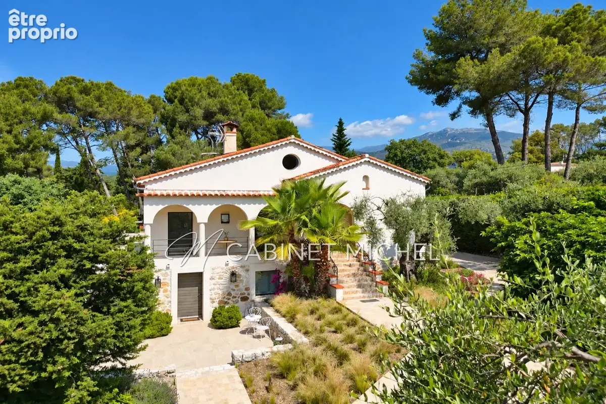 Maison 17 pièces 439 m² à vendre à Roquefort-Les-Pins (06330) - photo 2