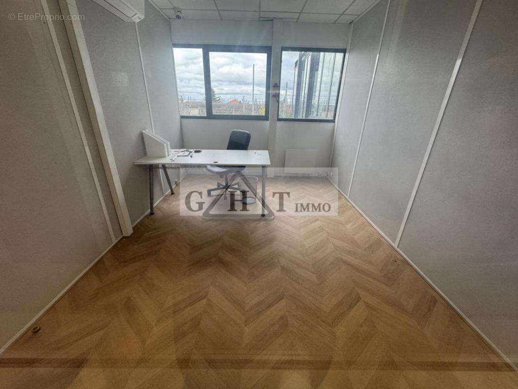 Commerce à CHOISY-LE-ROI