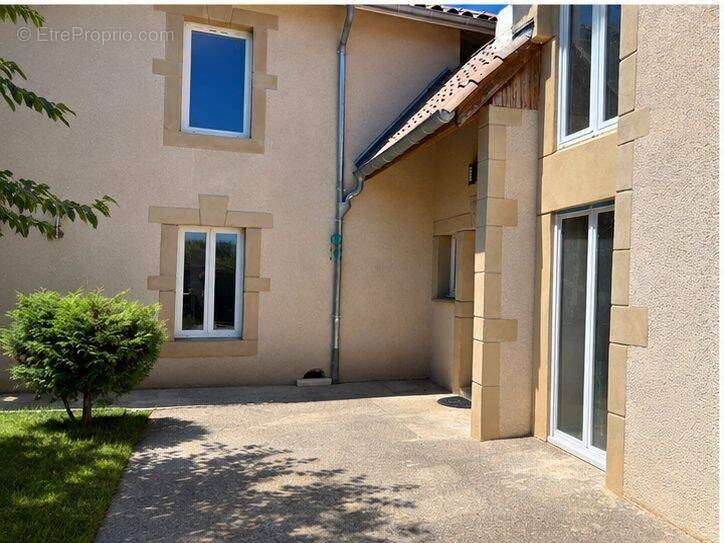 Maison à ROMANS-SUR-ISERE