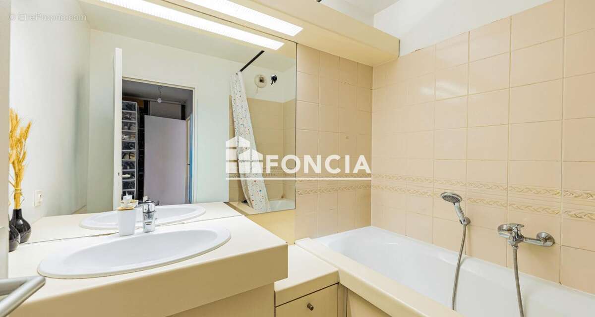 Appartement à PARIS-12E