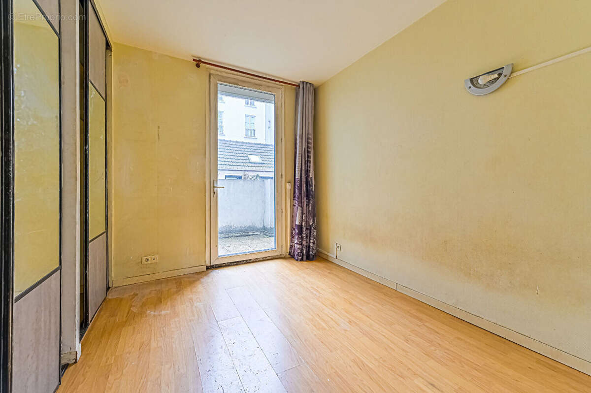 Appartement à PARIS-20E