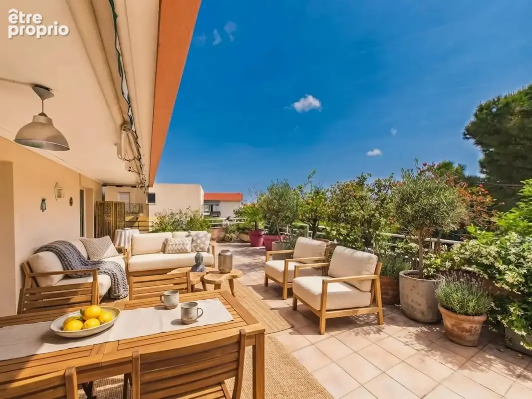 JUAN LES PINS ANTIBES Spacieux 4 pièces avec grande terrasse plein sud – Proche centre et plages - photo 5