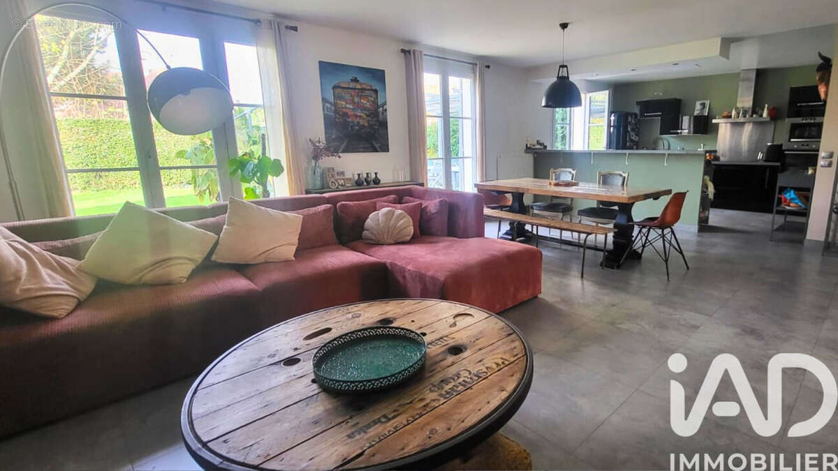 Photo 4 - Maison à BUSSY-SAINT-GEORGES