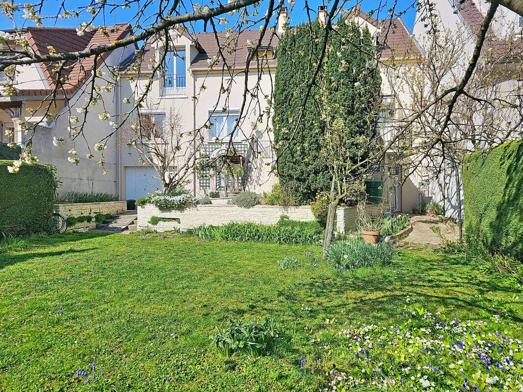 Maison à GOURNAY-SUR-MARNE