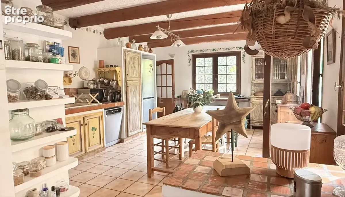 Maison 5 pièces 140 m² à vendre à Lancon-Provence (13680) - photo 3