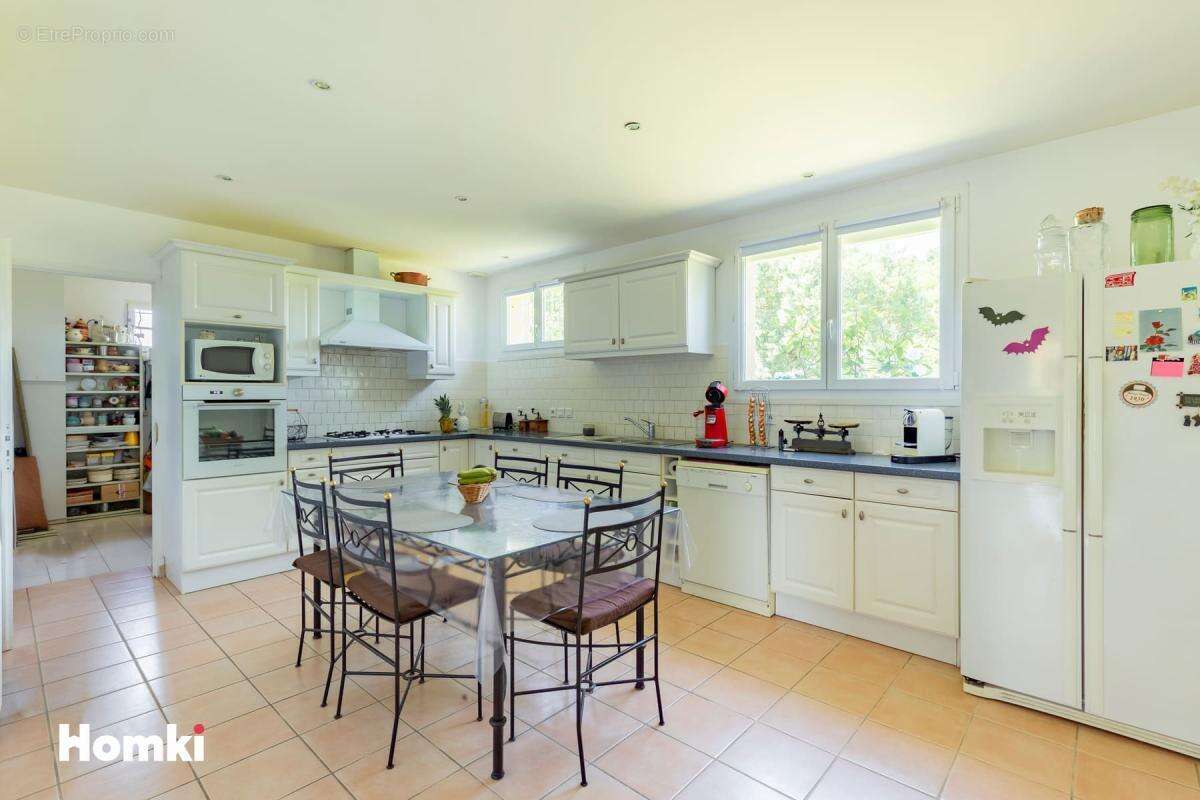 Maison/Villa T6 de 180 m2 à La Magdelaine-sur-Tarn 31360 - photo 5