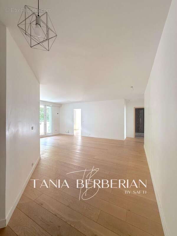 Photo 2 - Appartement à RUEIL-MALMAISON