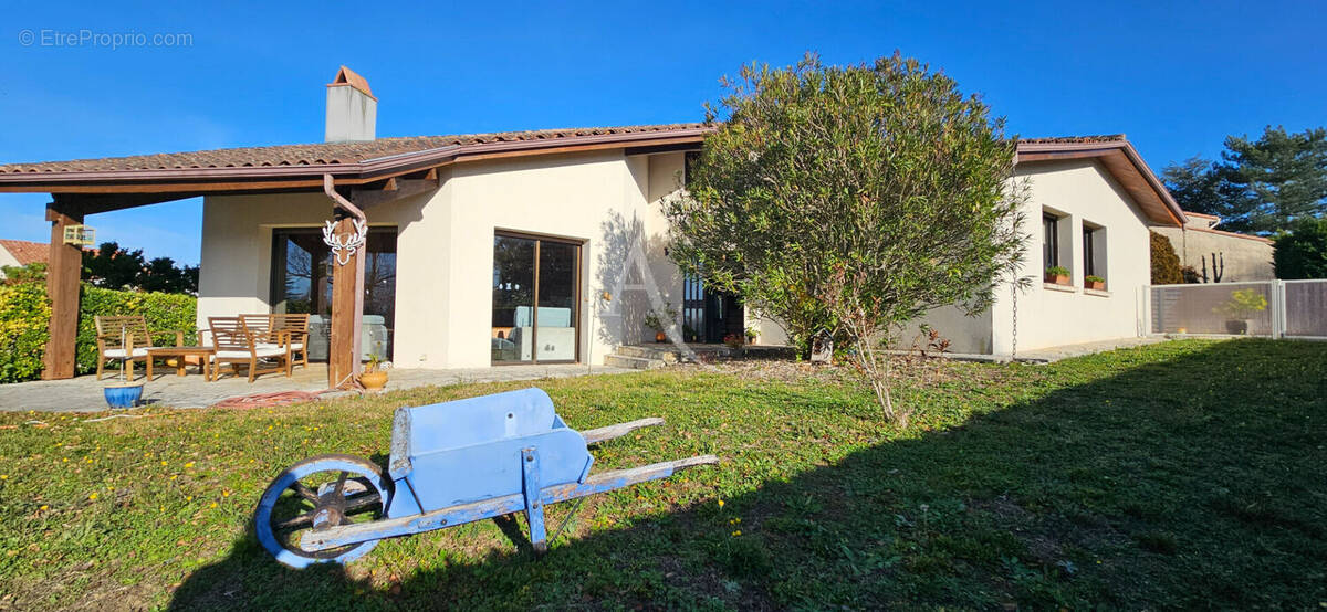 Maison à CASTELMAUROU