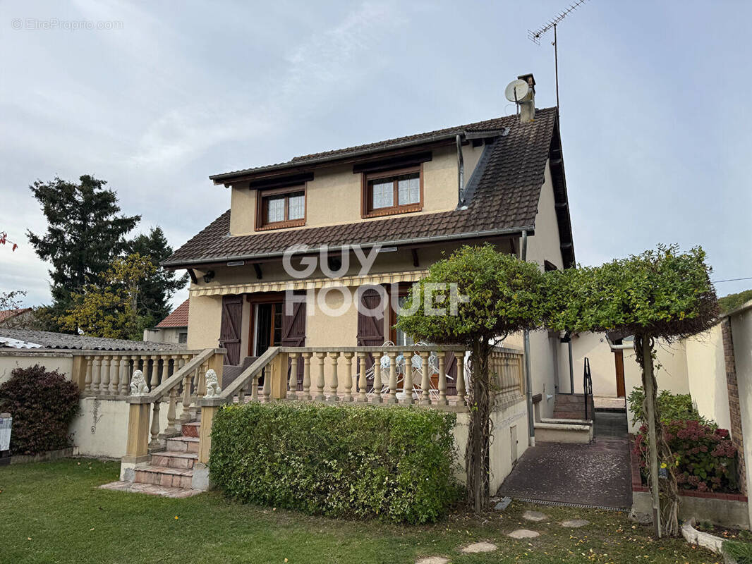 Maison à EZY-SUR-EURE