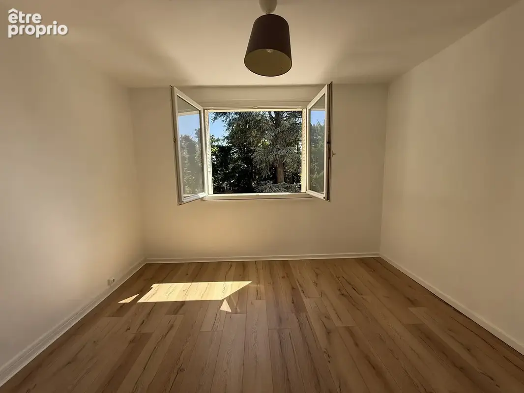 Appartement T3 avec cave et parking - photo 3