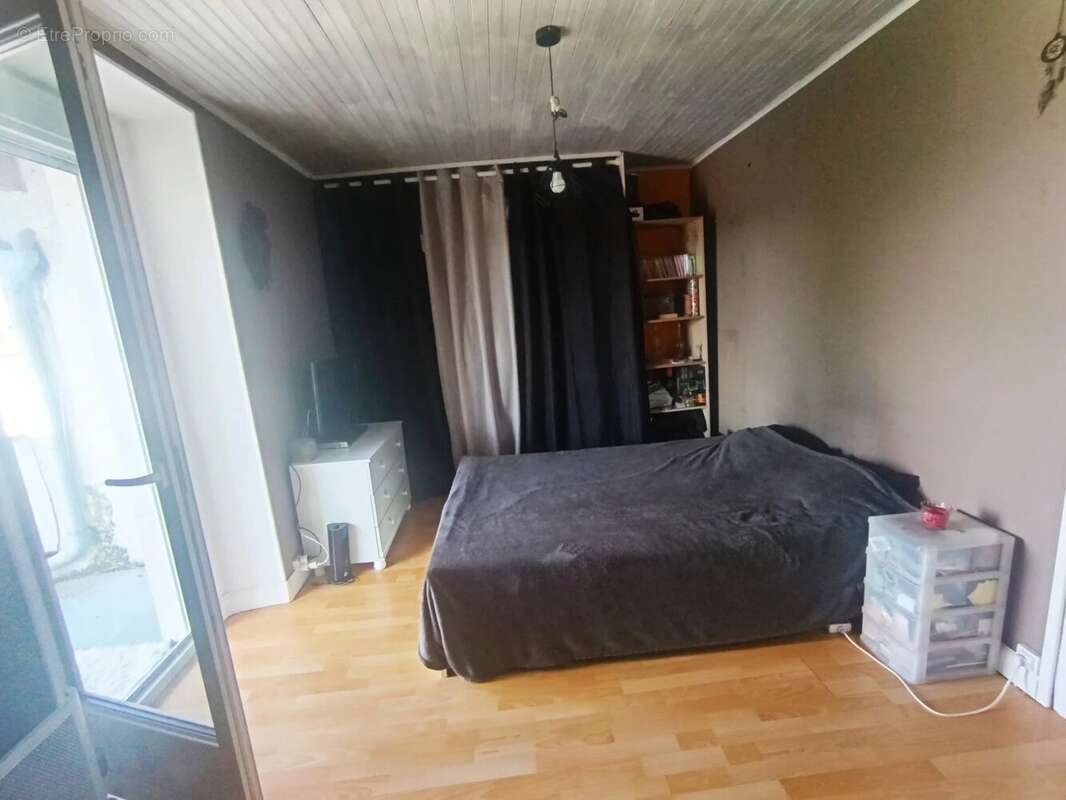 Maison à SAINT-CHERON