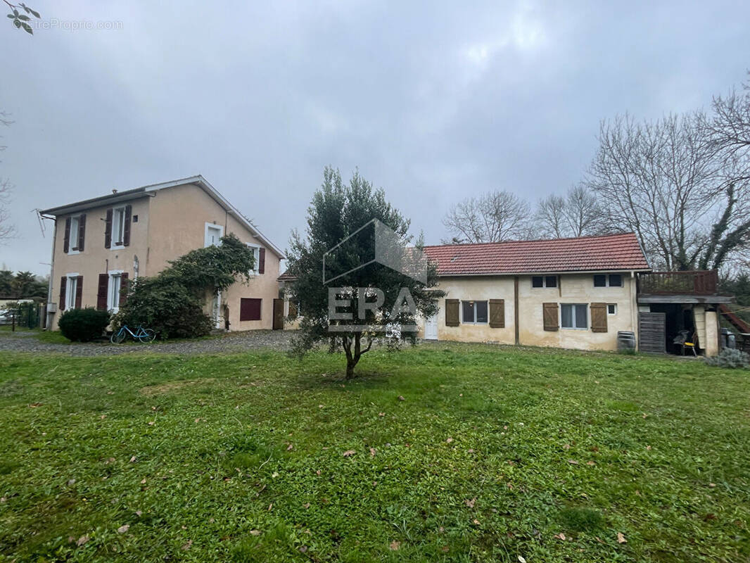 Appartement à BIZANOS