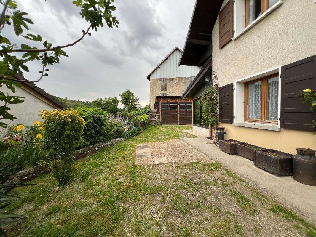 Maison à SALES