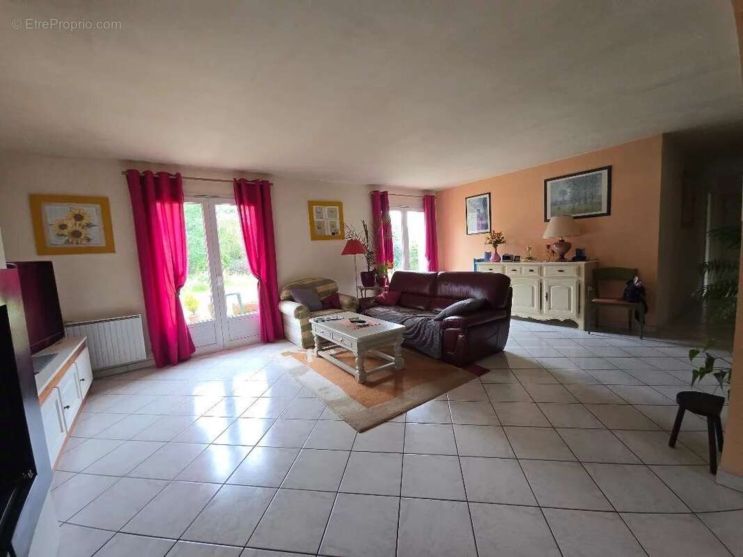 Maison à EMALLEVILLE