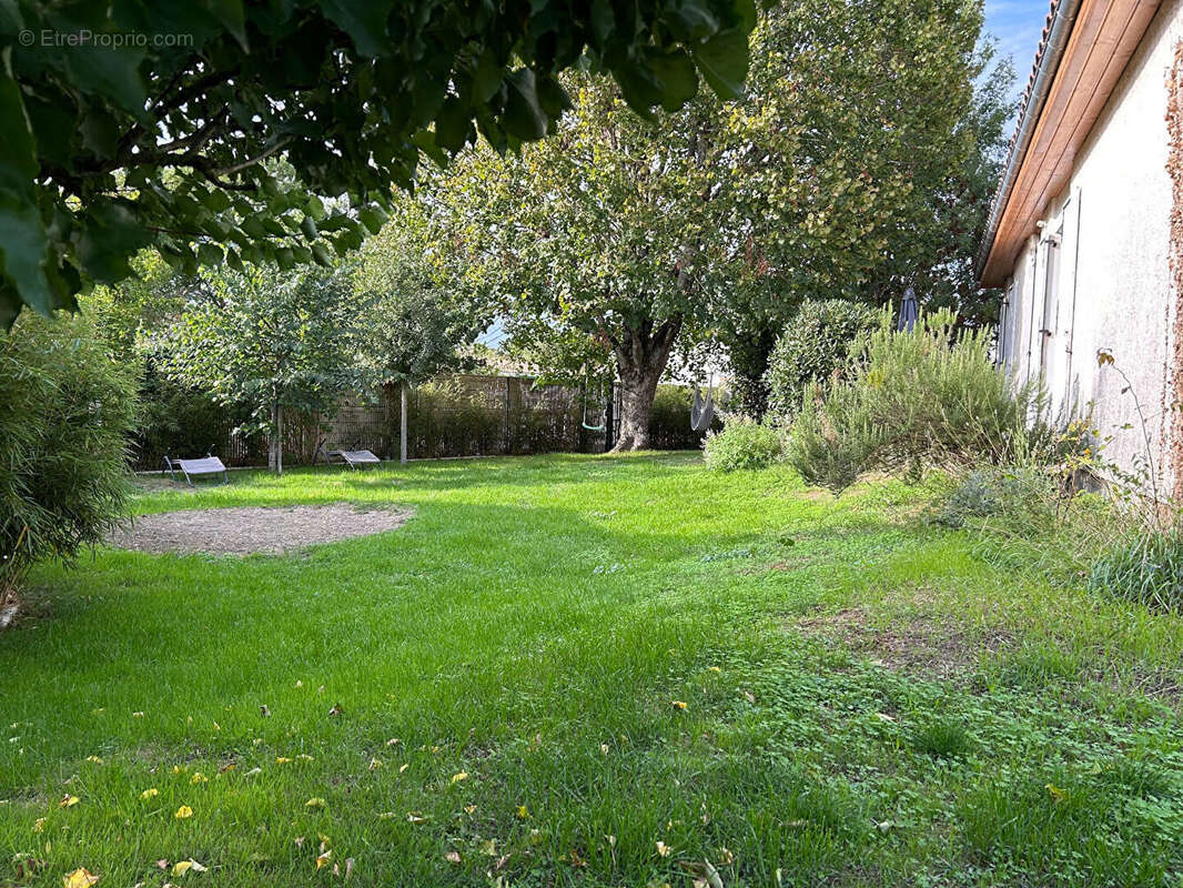Maison à DOMPIERRE-SUR-MER
