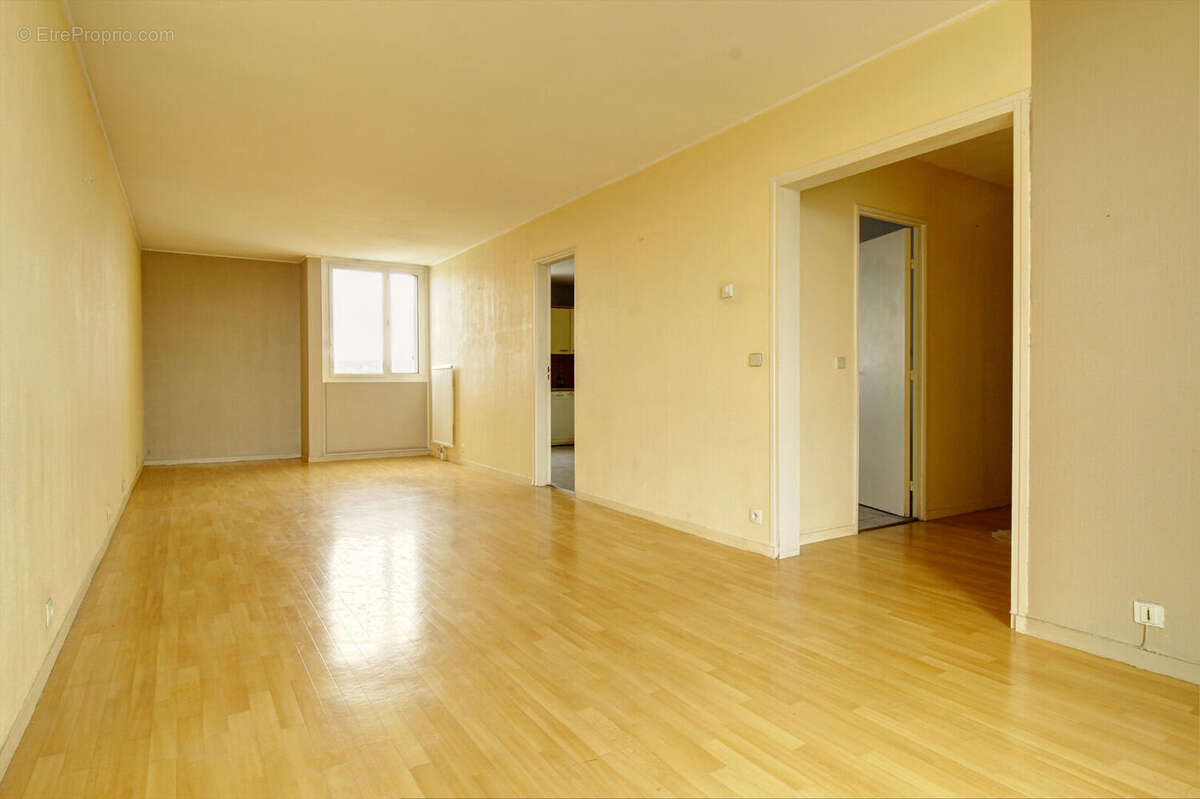 Appartement à SARTROUVILLE
