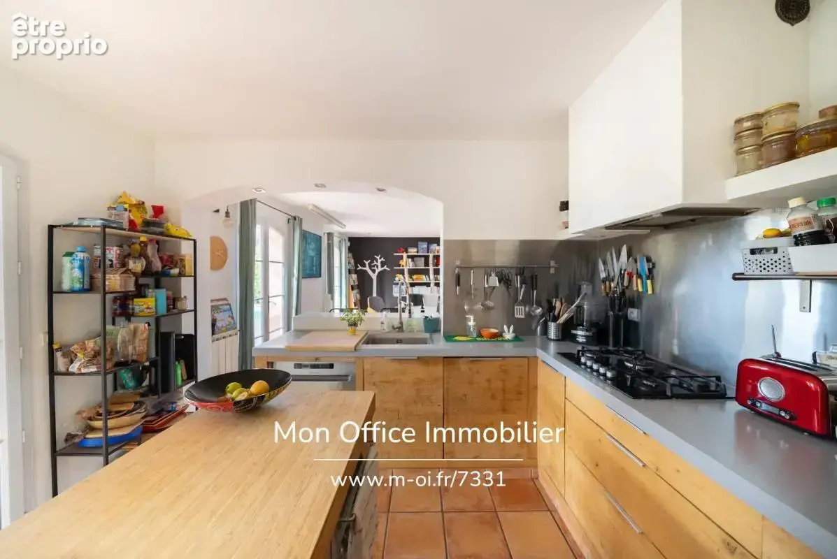 Référence : 7331-PAN - Maison 5 pièces de 130 m² avec piscine à Puyricard - photo 11