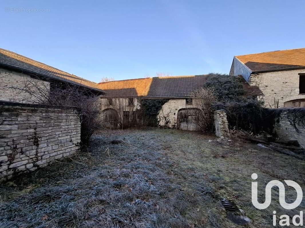 Maison 1 m² à Essoyes  - photo 3