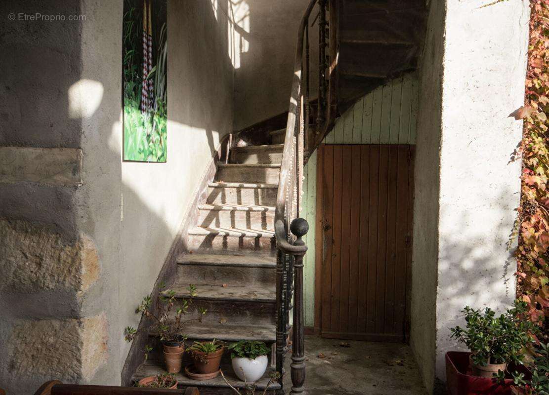 Maison à MIRANDE