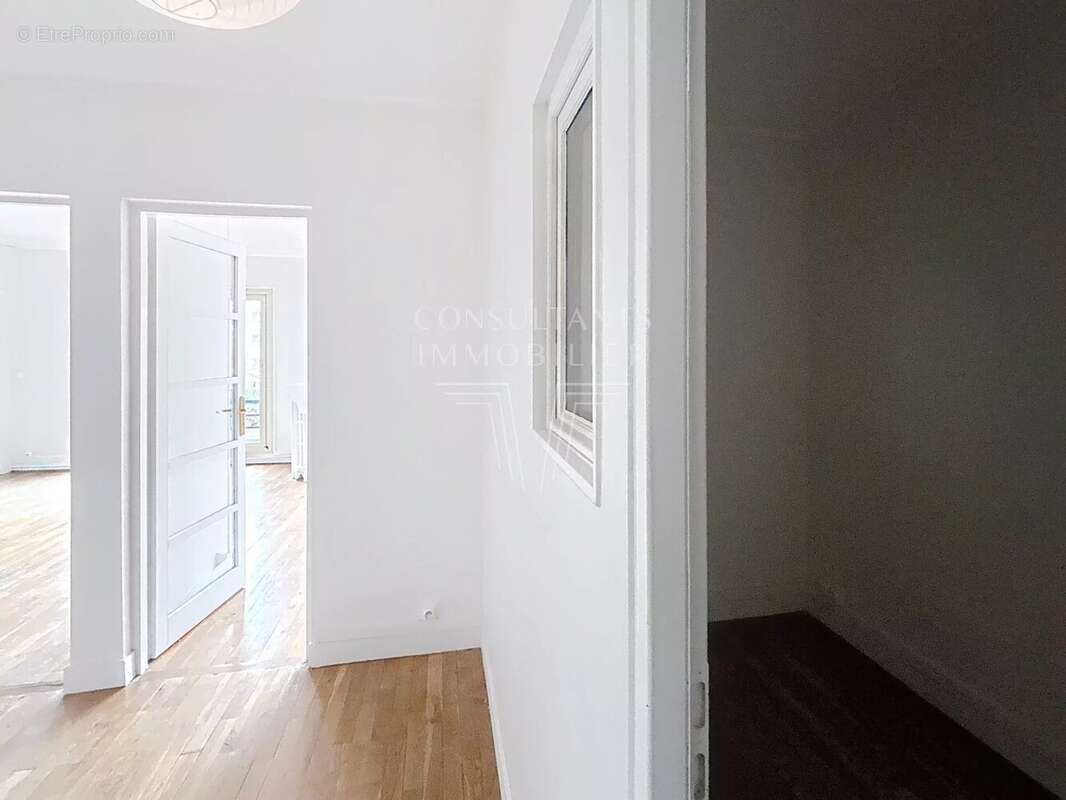Appartement à NEUILLY-SUR-SEINE