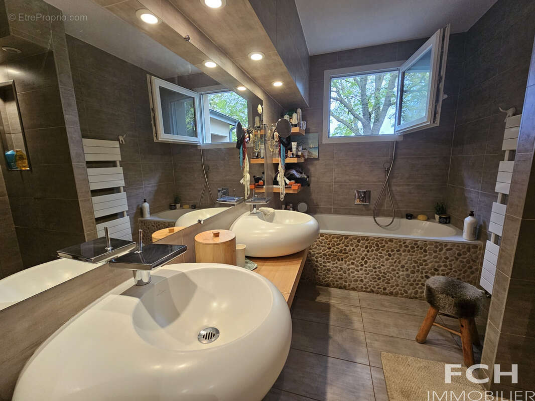 Maison d'exception avec parc et piscine - photo 11