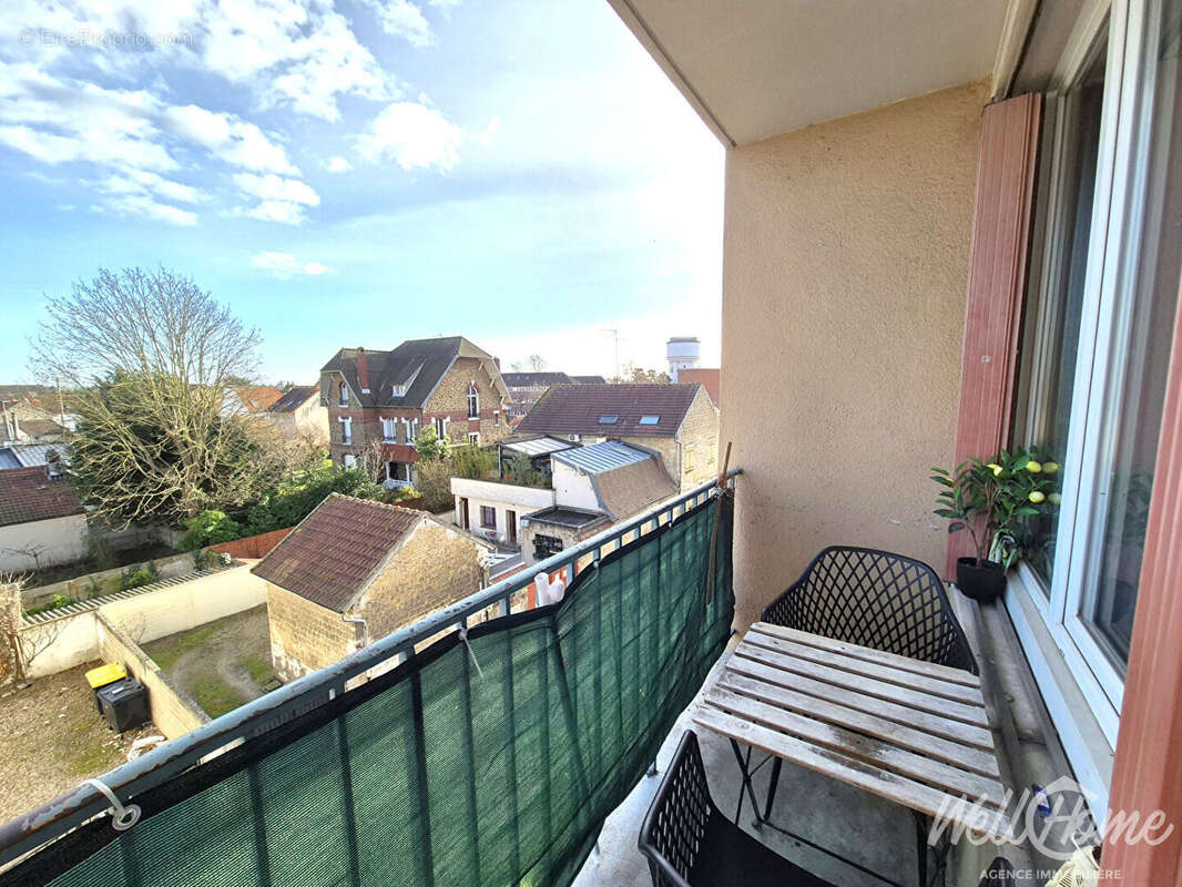 Appartement à SAINT-OUEN-L'AUMONE