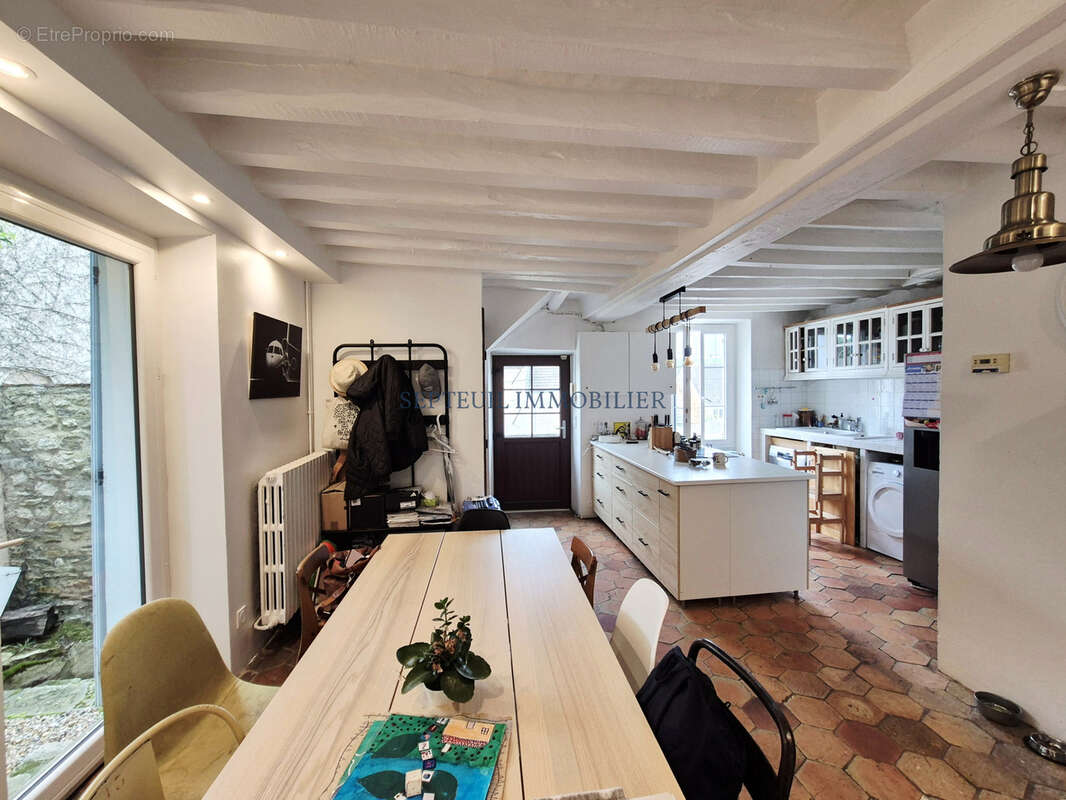 Maison à THOIRY