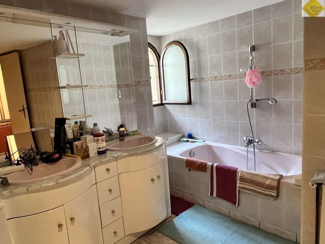 Maison à VICQ-SUR-GARTEMPE