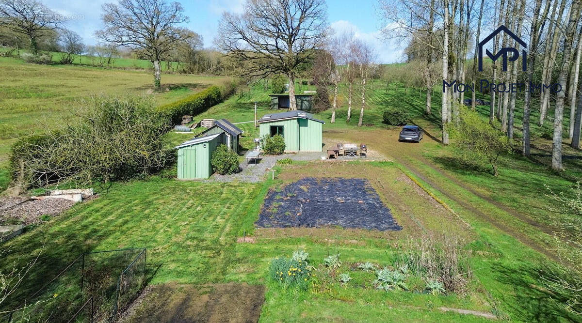 Terrain à LA BACONNIERE