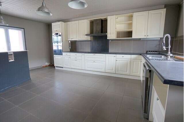 Appartement à MEZIERES-SUR-SEINE