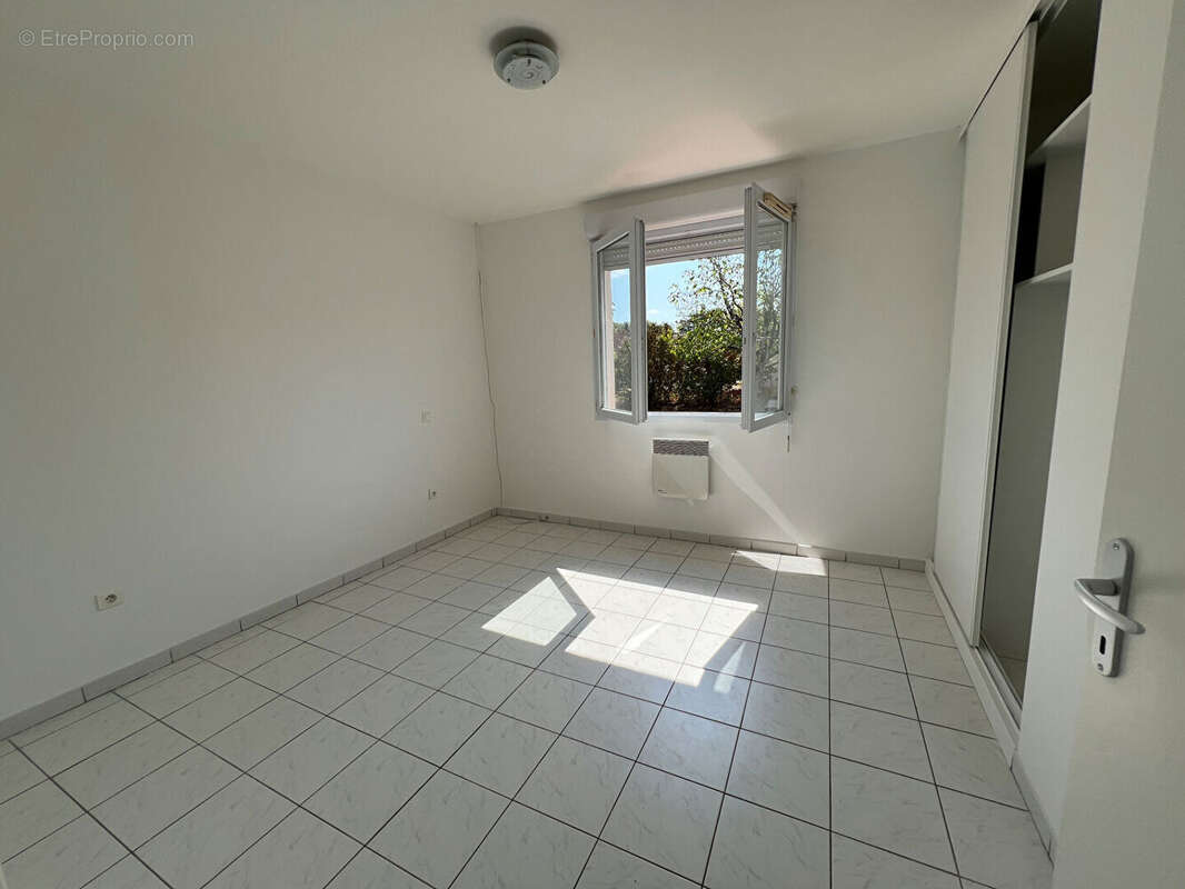 Maison de plain-pied à 2 min du centre Caussade - Confort, espace et proximité des commodités - photo 5