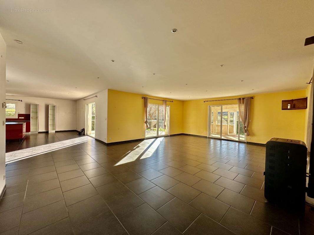 Maison à SAINT-CERE