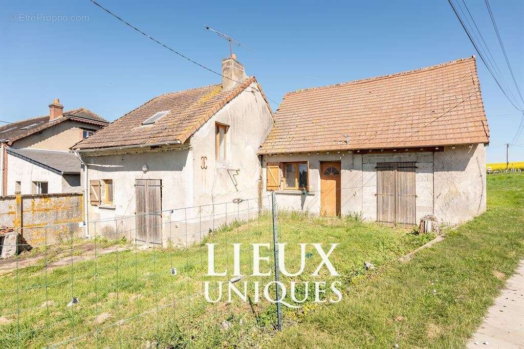 Maison à MOREE