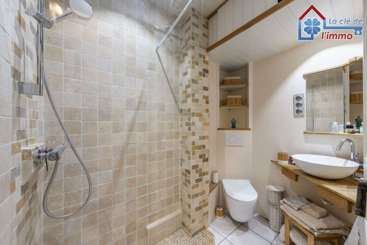 Maison à MOISSY-CRAMAYEL