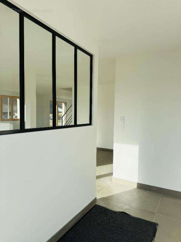Maison d'architecte neuve idéale grande famille ou et projet professionnel - photo 2