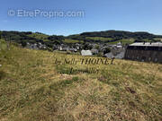 Terrain à BESSE-ET-SAINT-ANASTAISE