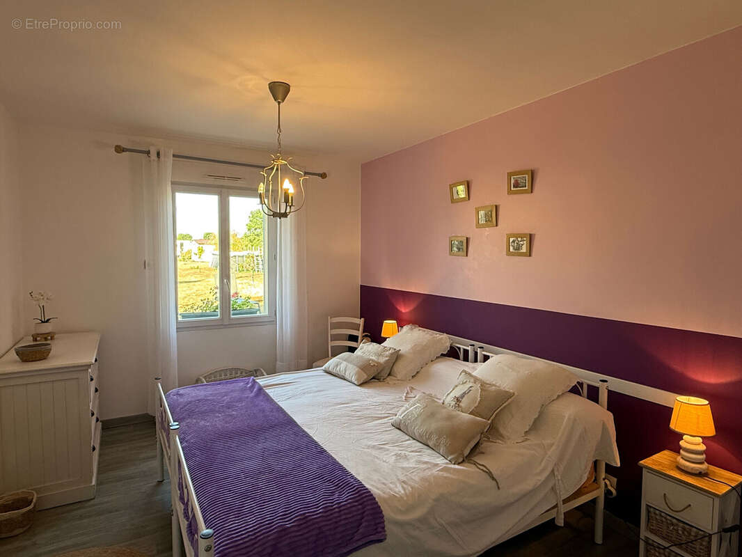 Maison 155 m² à Montgivray  - photo 7