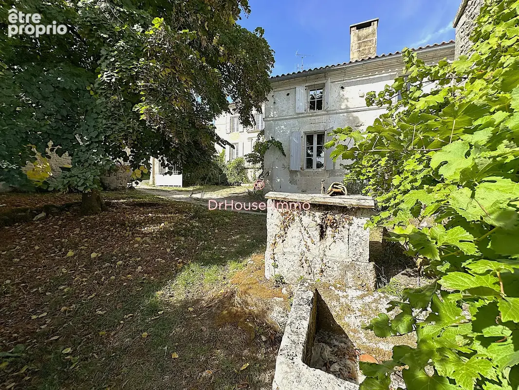Maison 8 pièces 210 m² à vendre à Vindelle (16430) - photo 4