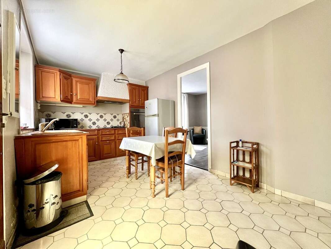 Maison à LE MESNIL-EN-THELLE