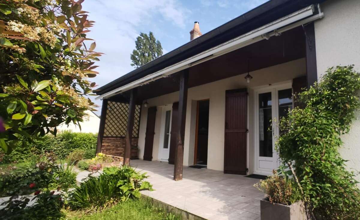 Maison à CHAMBRAY-LES-TOURS