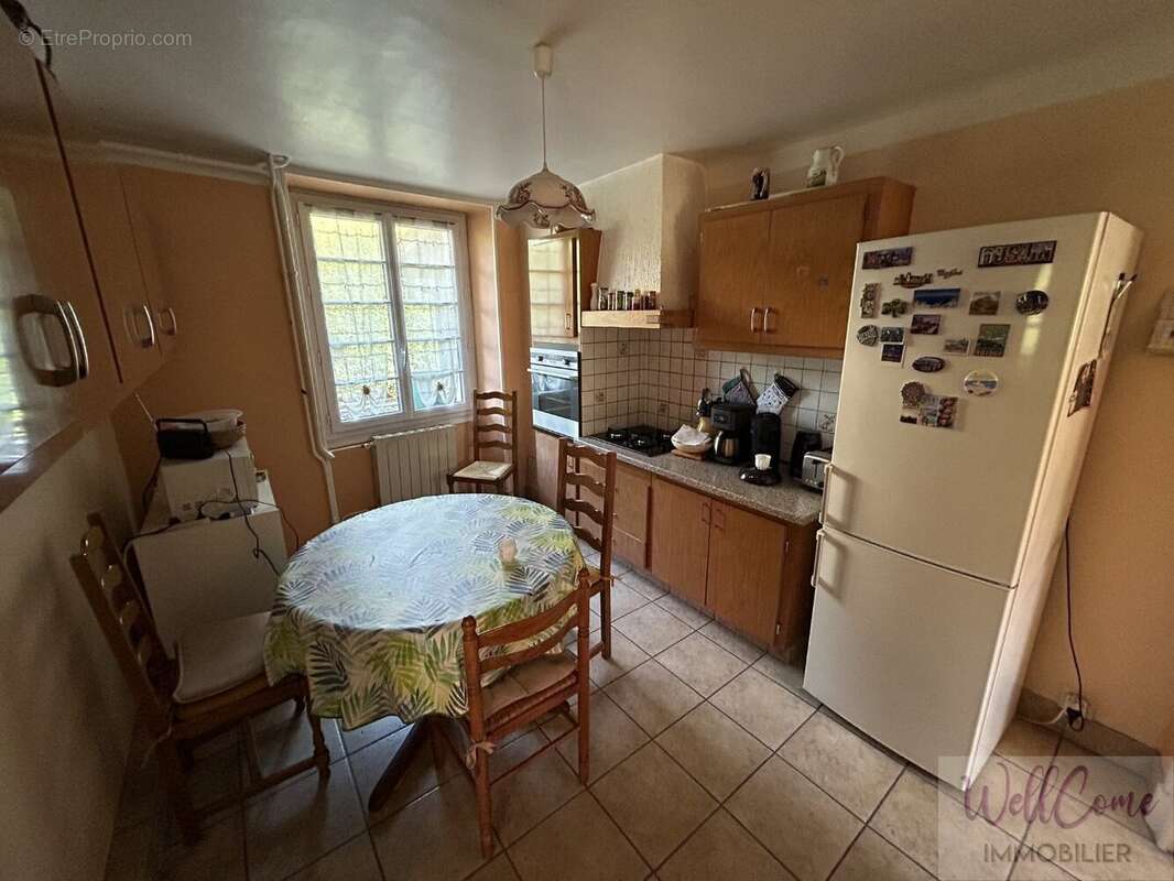 Maison à SAINT-JULIEN-MONT-DENIS