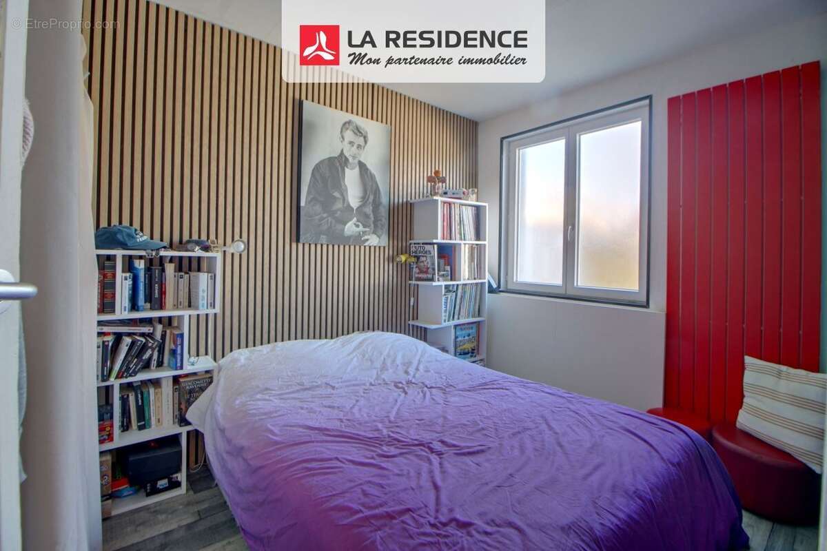 Maison à LES CLAYES-SOUS-BOIS