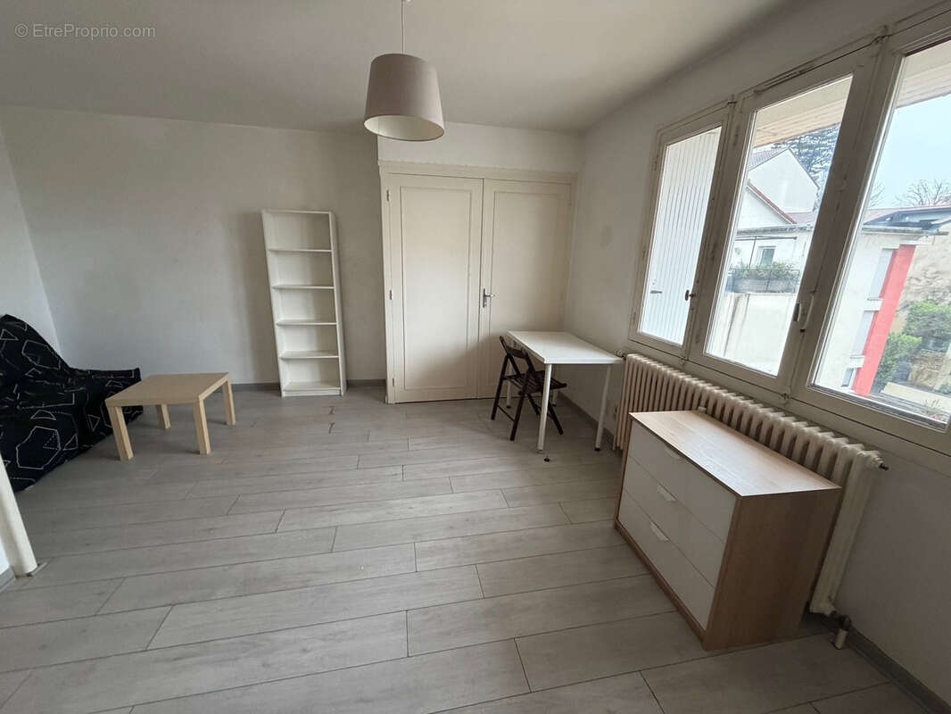 Appartement à LA VERPILLIERE